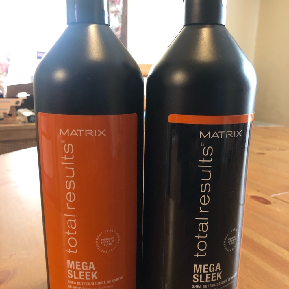 Matrix Total Control Mega Sleek ShampooConditioner